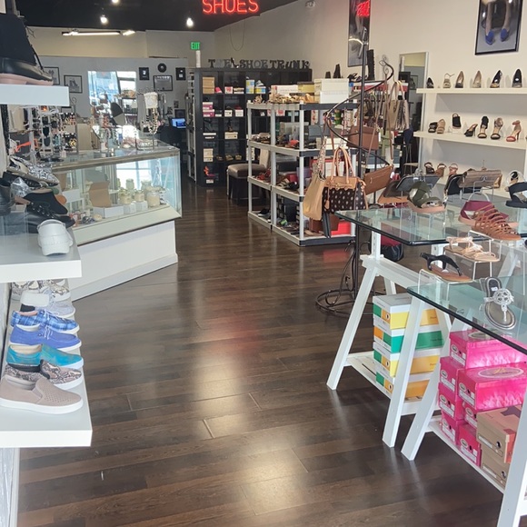 🤩 www.theshoetrunk.com - Picture 3 of 3